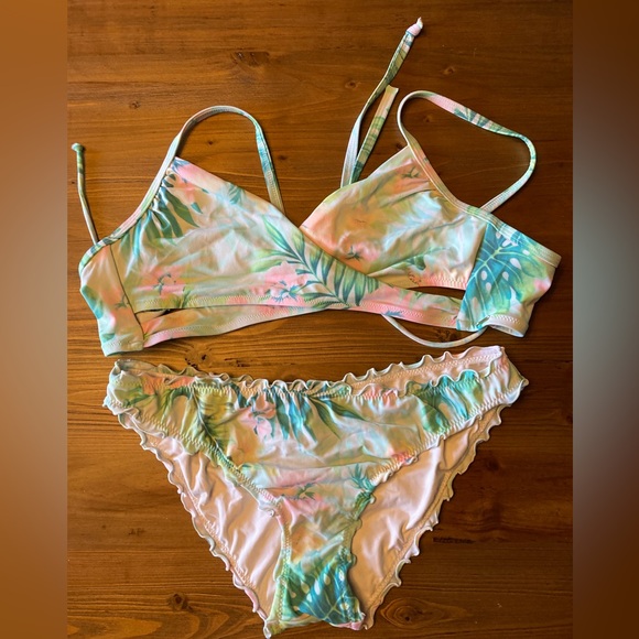 PINK Victoria's Secret Swim Victoria Secret String Bikini In Large